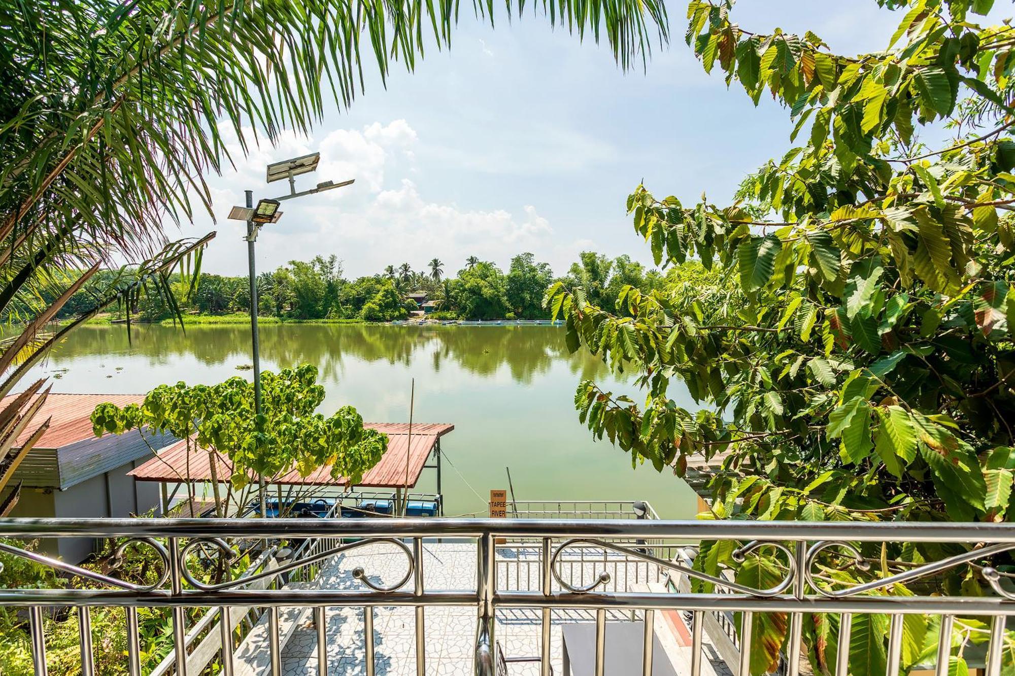 Neenlawat Riverside Surat Thani Exterior foto