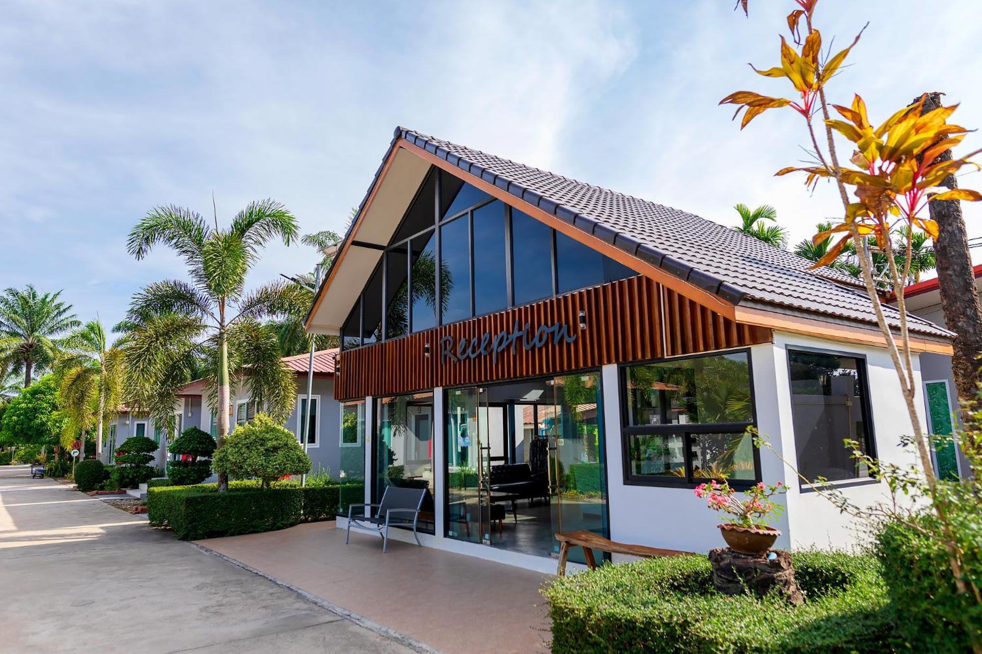 Neenlawat Riverside Surat Thani Exterior foto