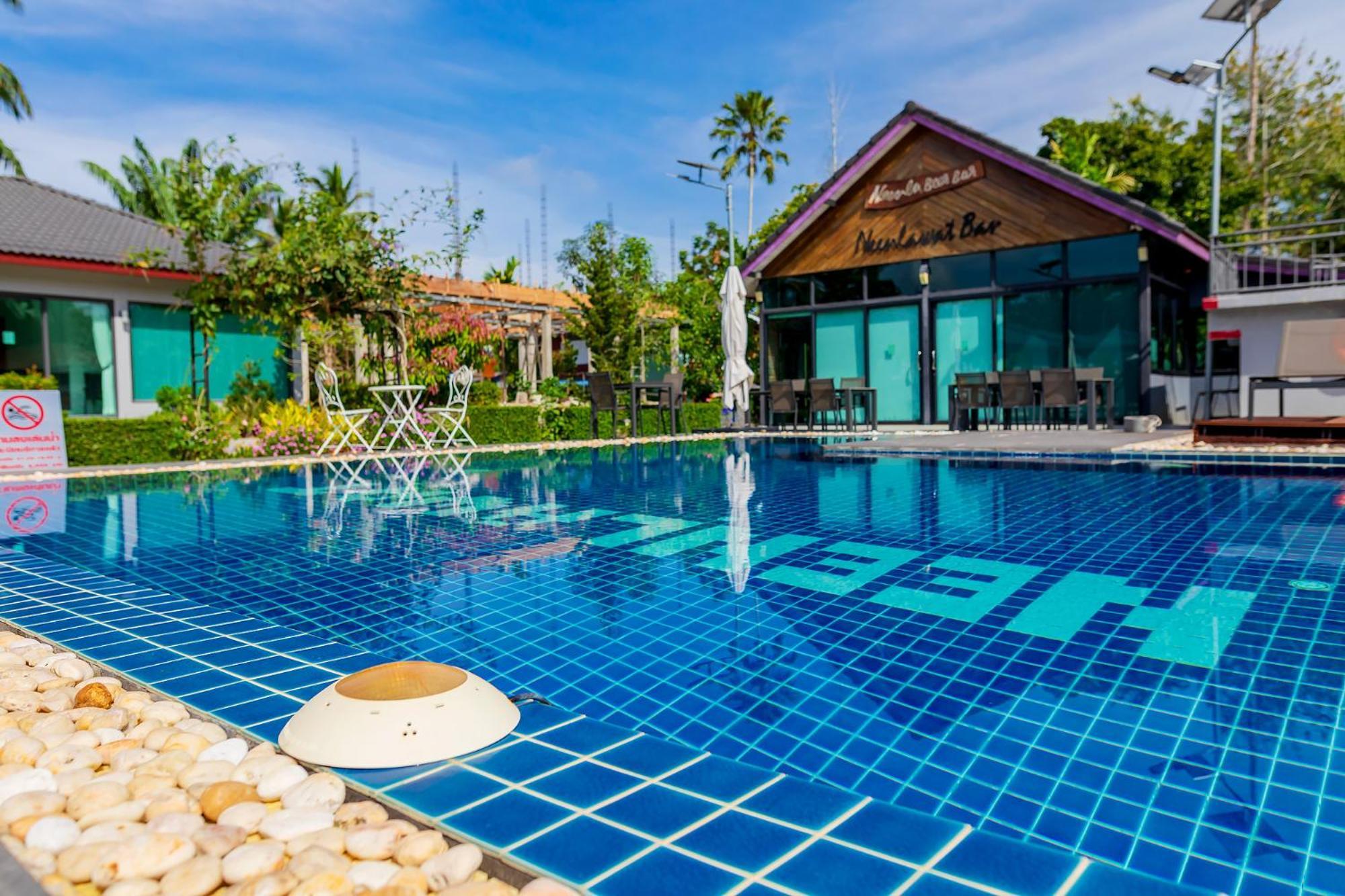 Neenlawat Riverside Surat Thani Exterior foto